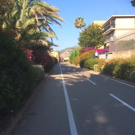 Апартаменты Pista Ciclabile Санремо